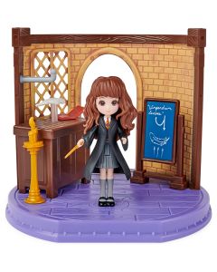  Harry Potter Aula con Figura Exclusiva de Hermione Granger y Accesorios